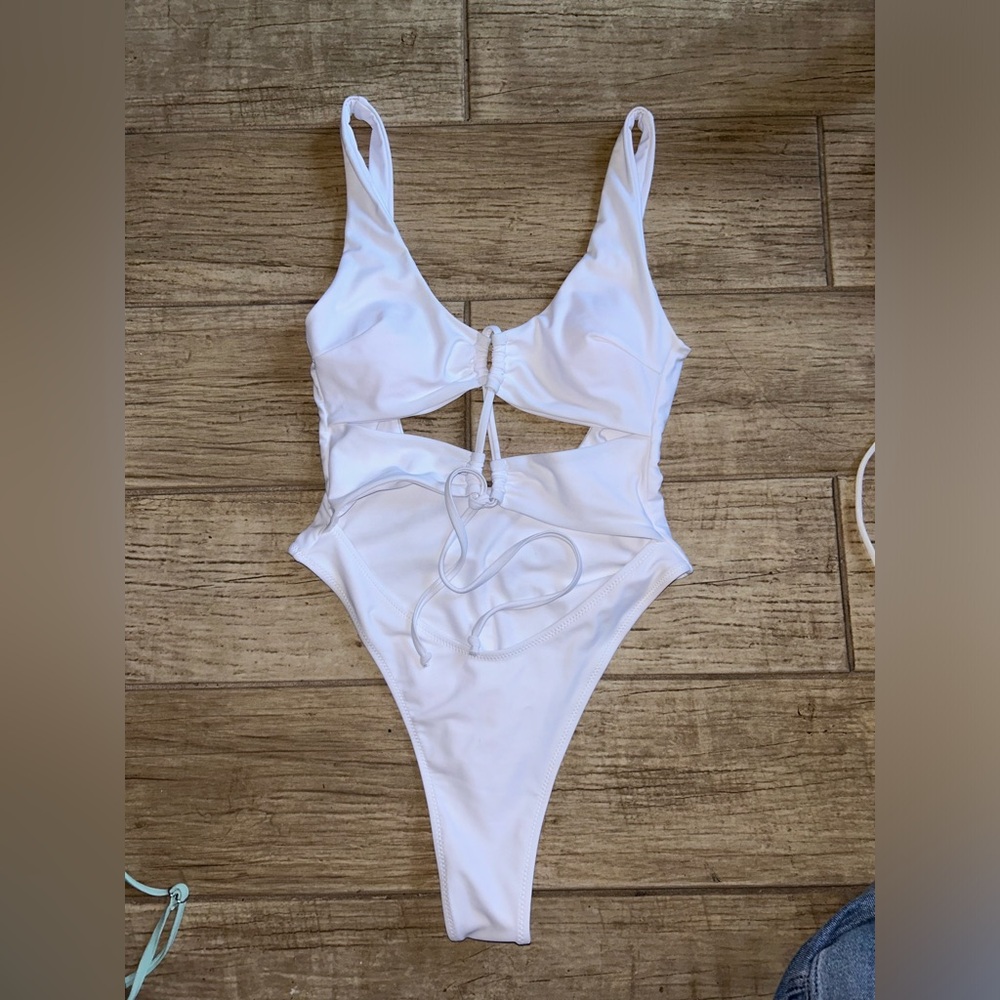 Women’s one piece bikini size small